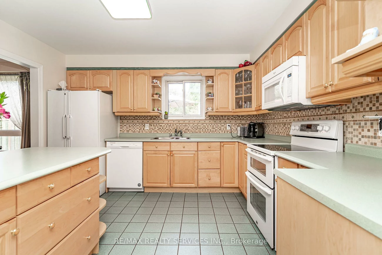 4, Markham, Central Park, Brampton
