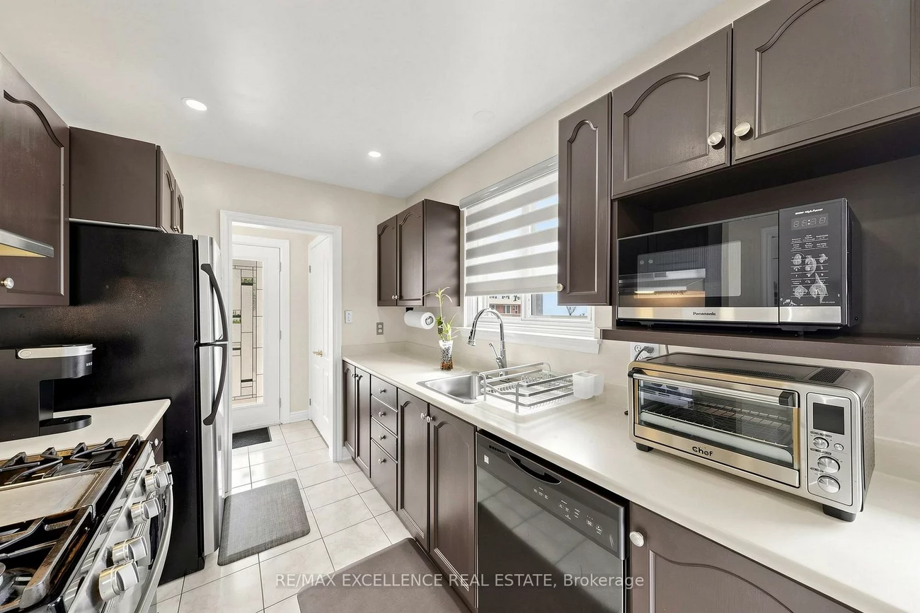 25, Graymar, Northgate, Brampton