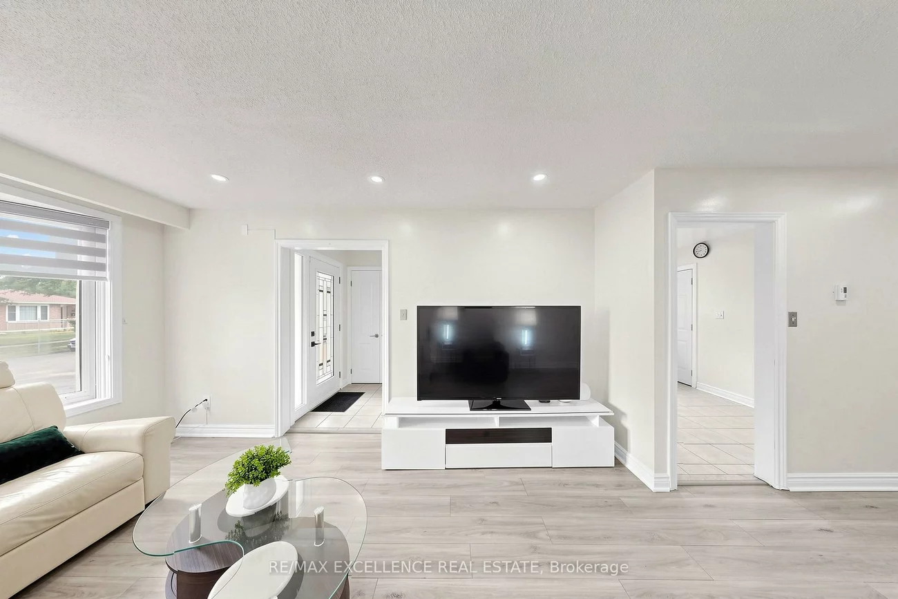 25, Graymar, Northgate, Brampton