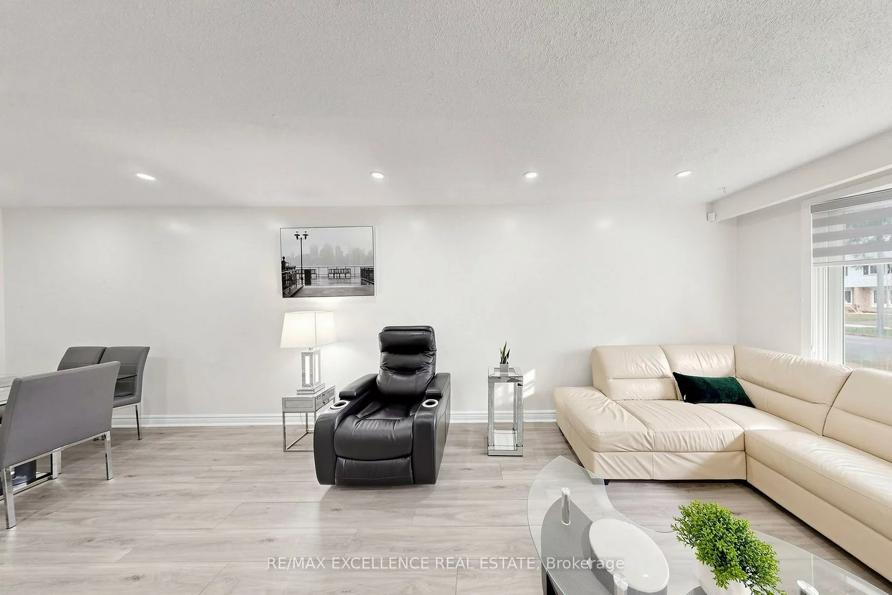 25, Graymar, Northgate, Brampton