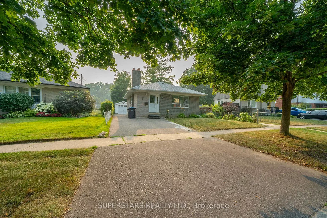 6, Meadowland, Brampton East, Brampton