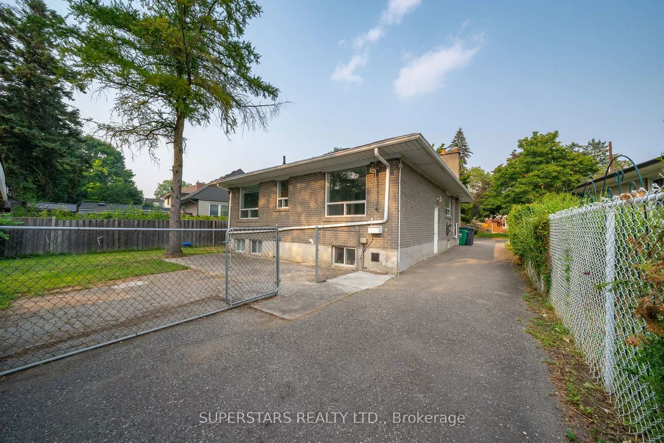 6, Meadowland, Brampton East, Brampton