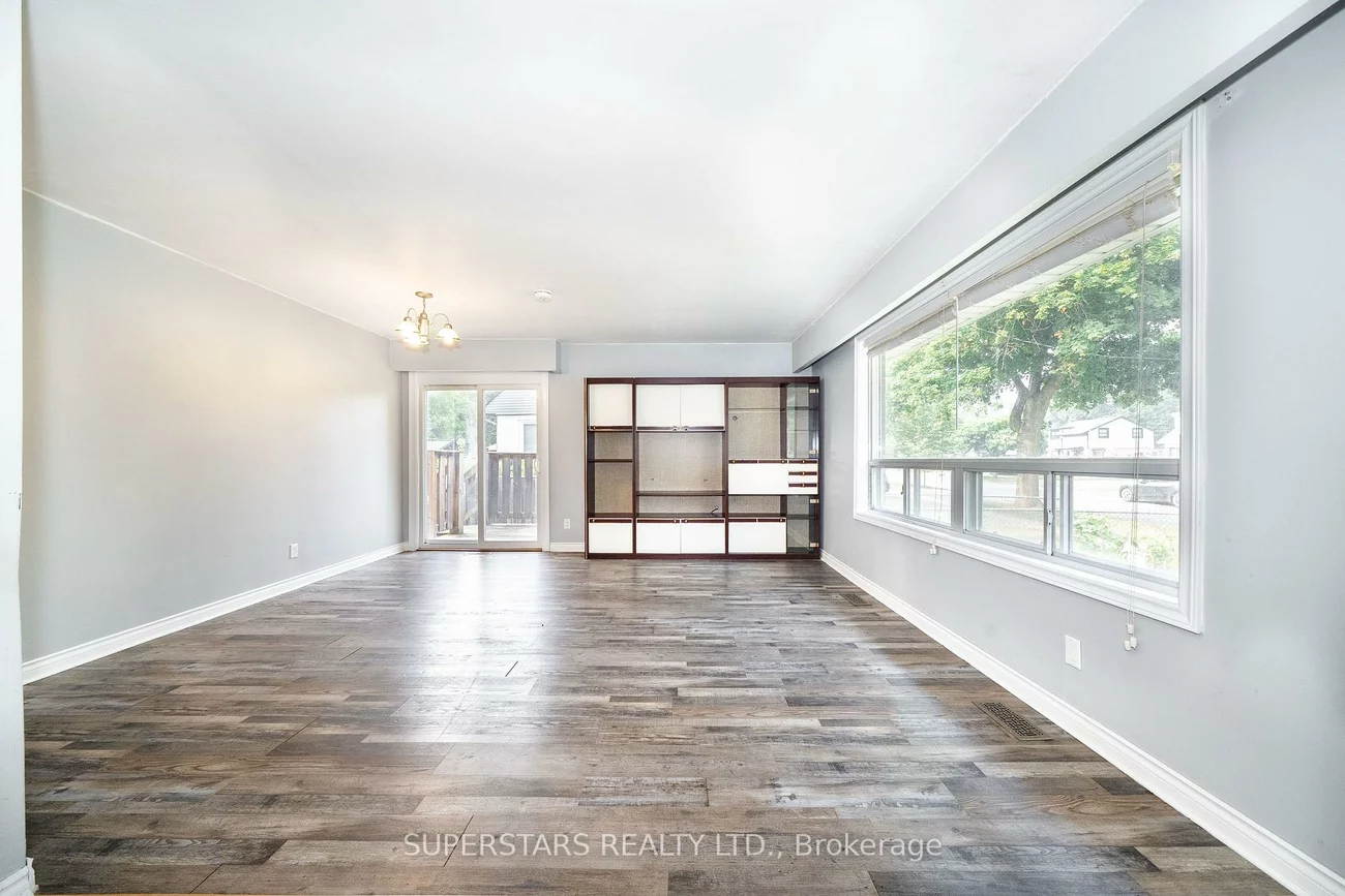 6, Meadowland, Brampton East, Brampton