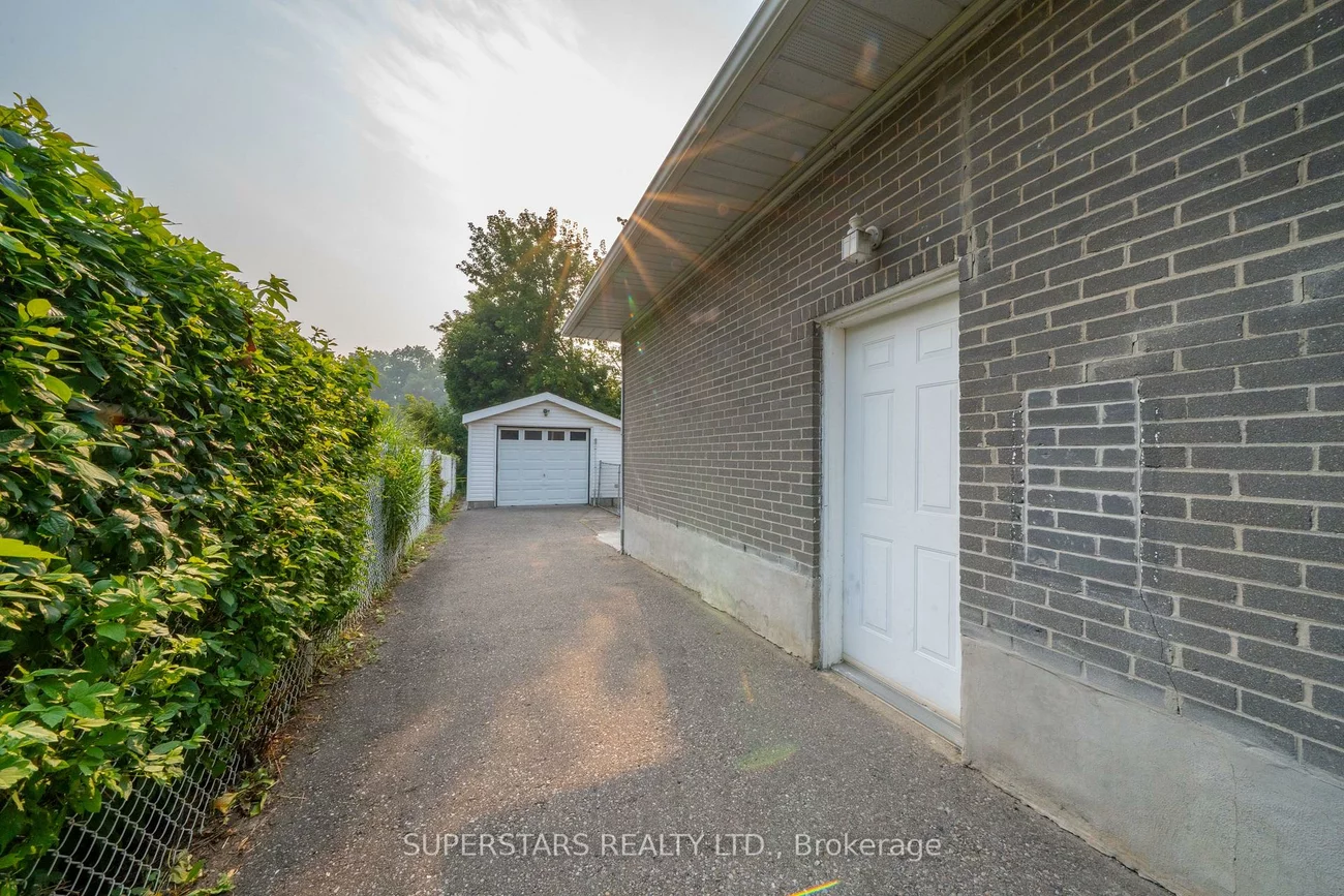 6, Meadowland, Brampton East, Brampton