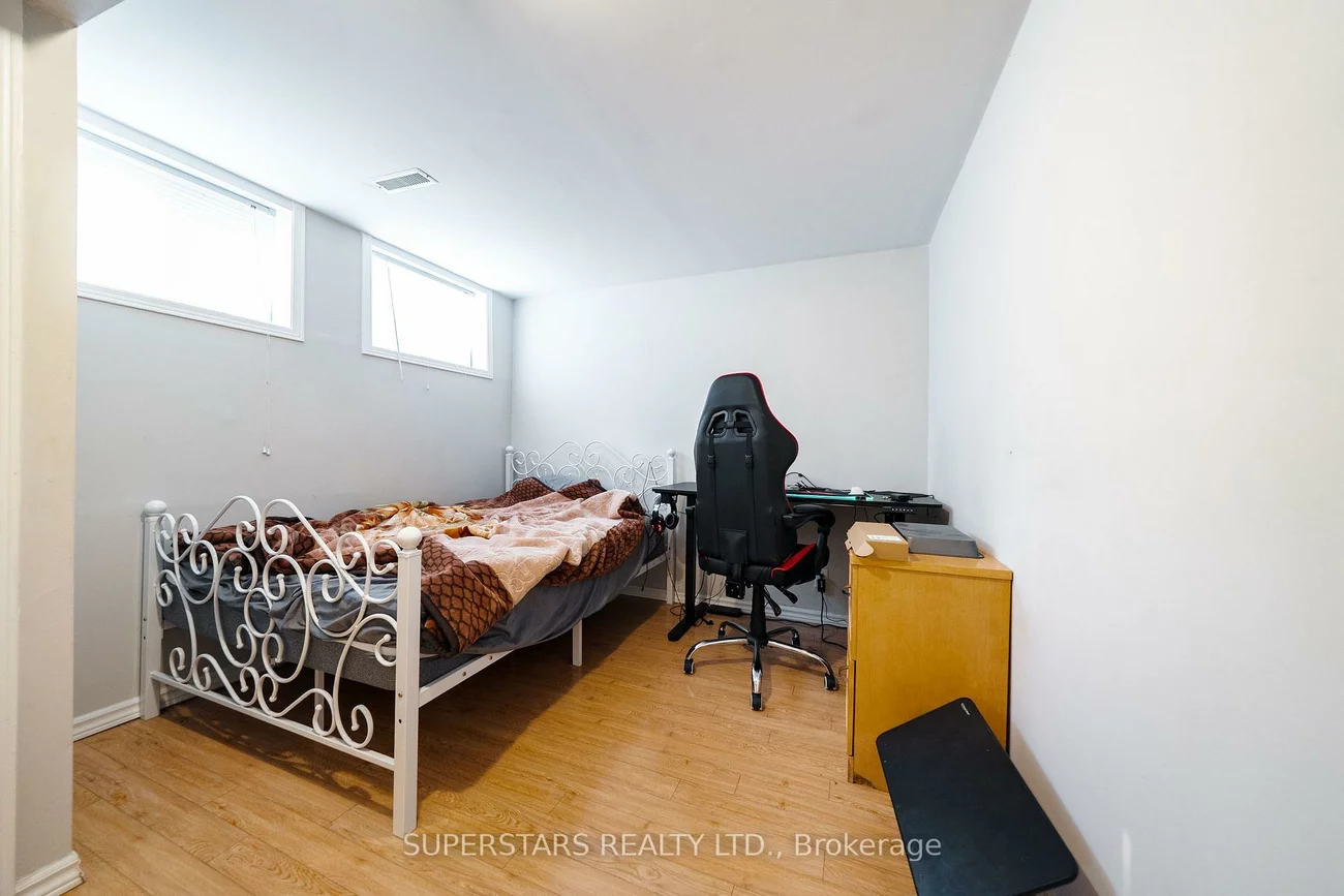6, Meadowland, Brampton East, Brampton