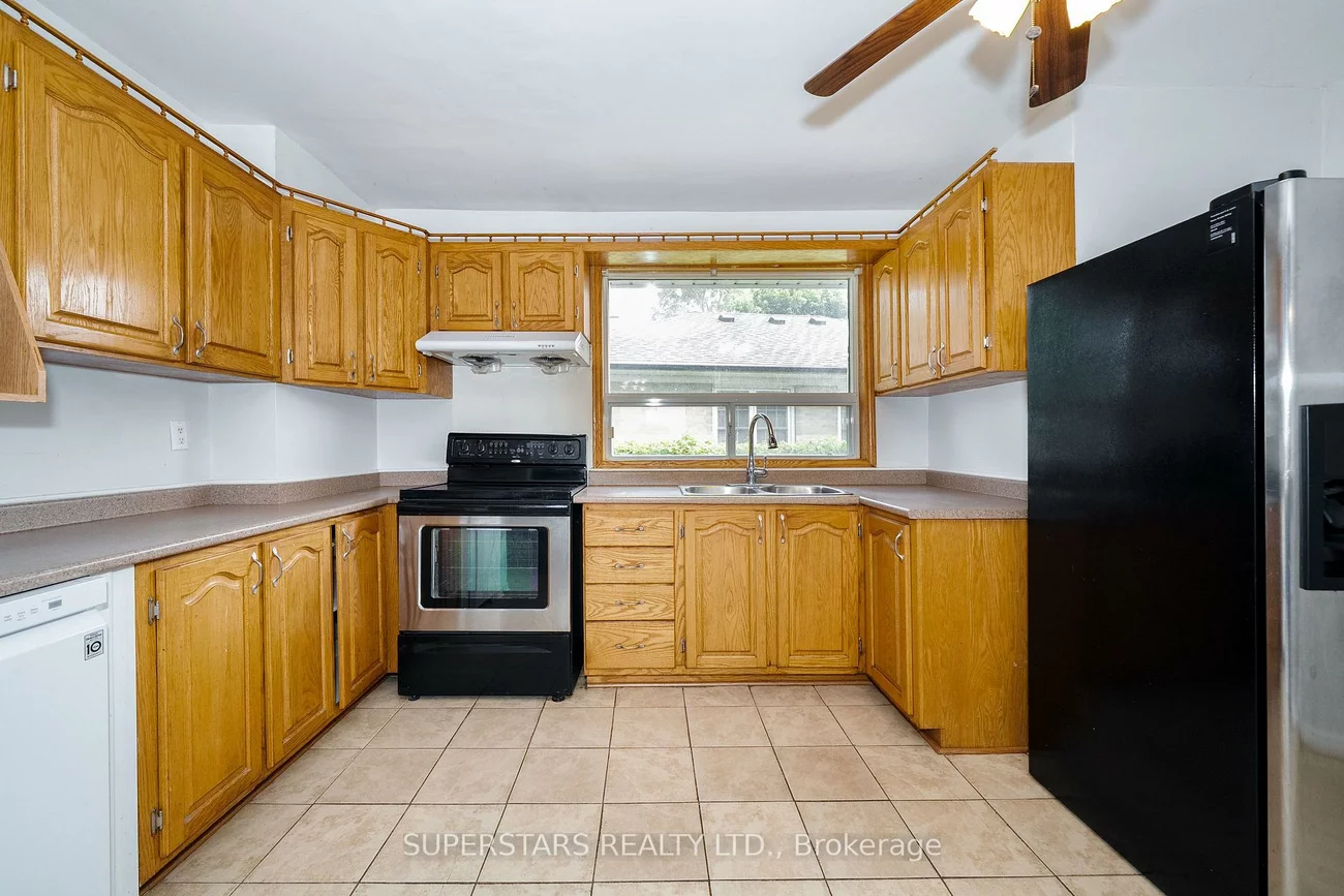 6, Meadowland, Brampton East, Brampton