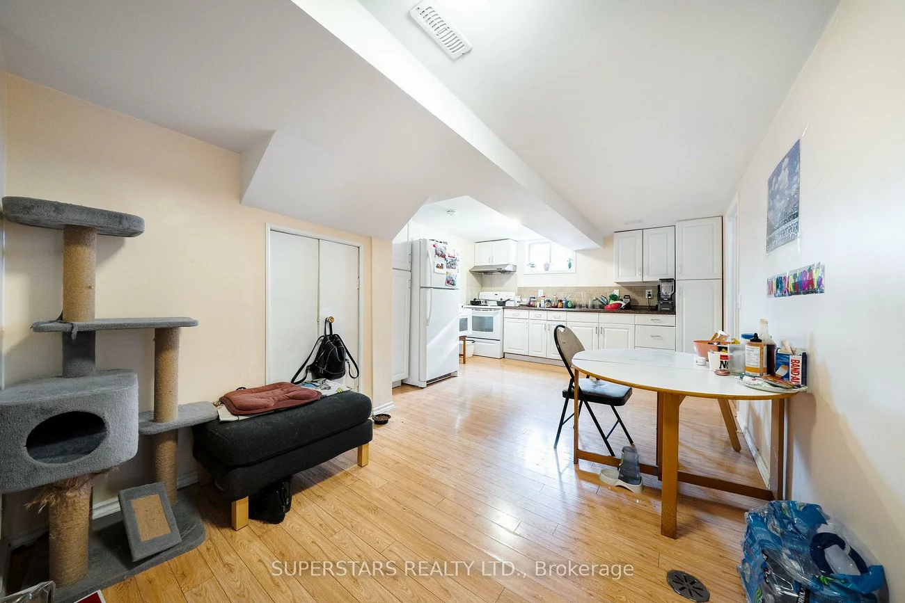 6, Meadowland, Brampton East, Brampton