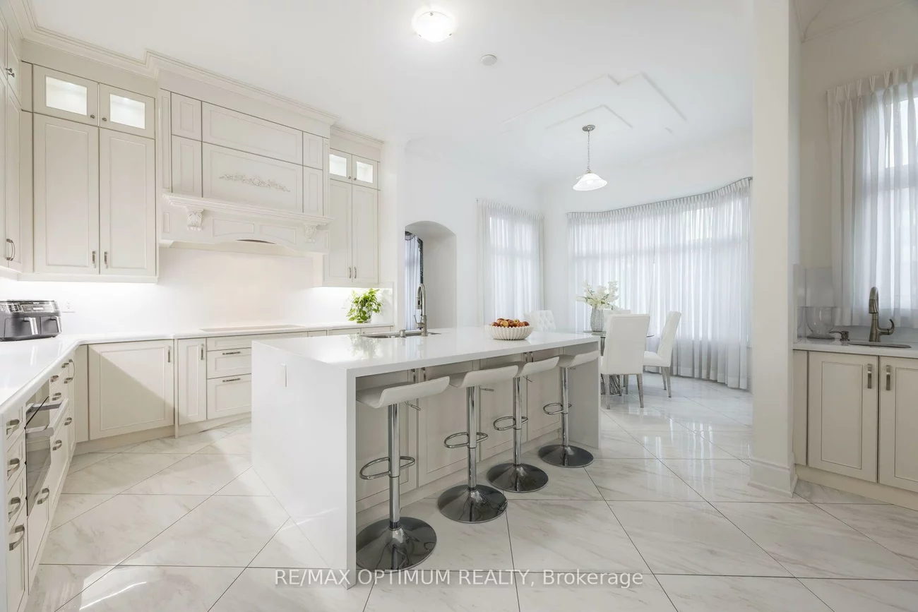 37, Elbern Markell, Credit Valley, Brampton