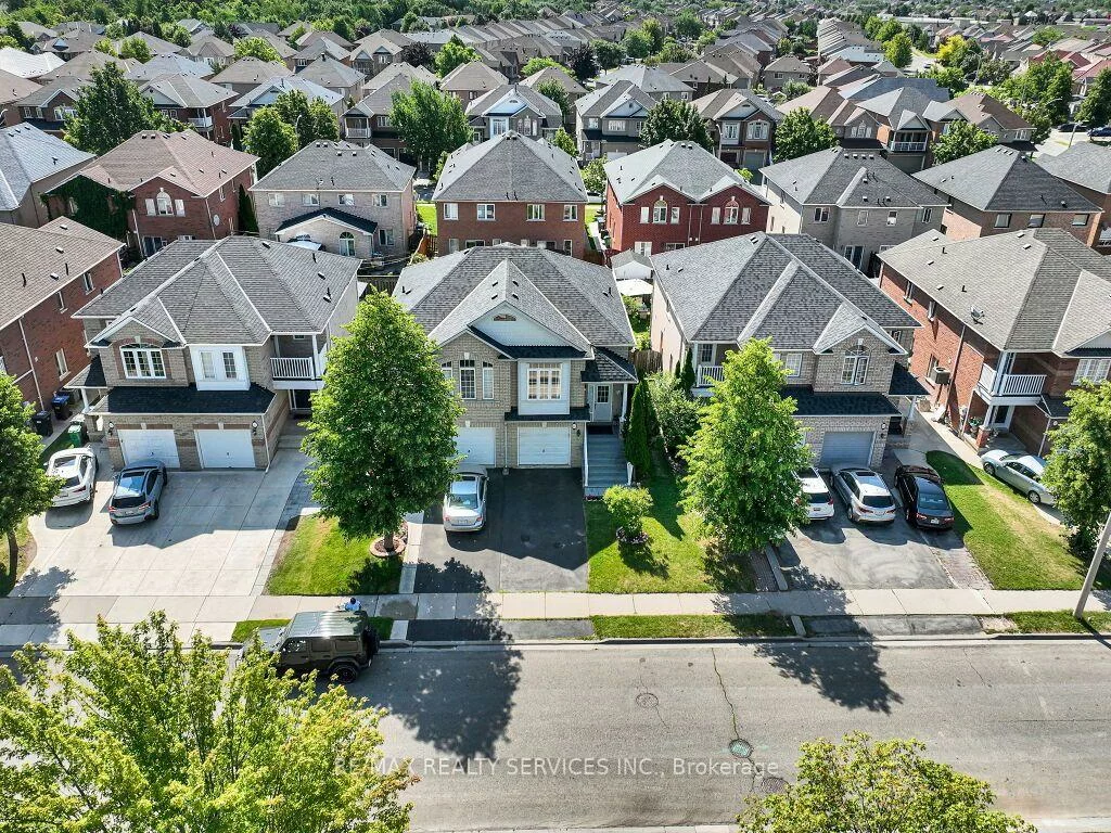 101, River Rock, Fletcher's Meadow, Brampton