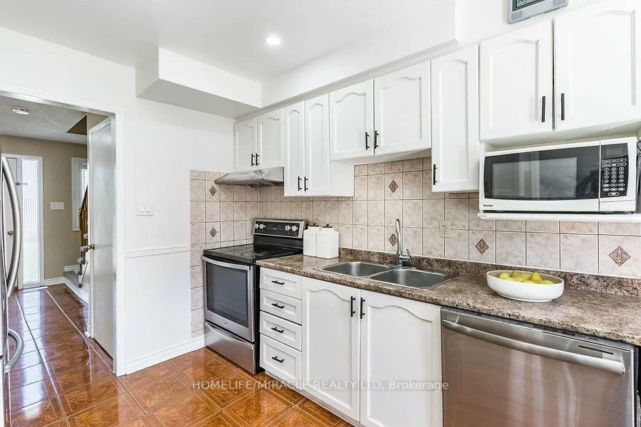 21, Tralee, Heart Lake West, Brampton