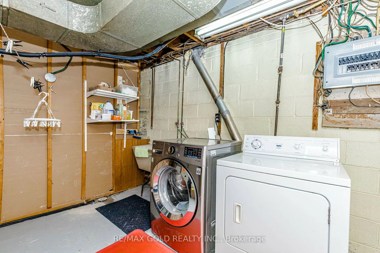 45, Grange, Northwood Park, Brampton