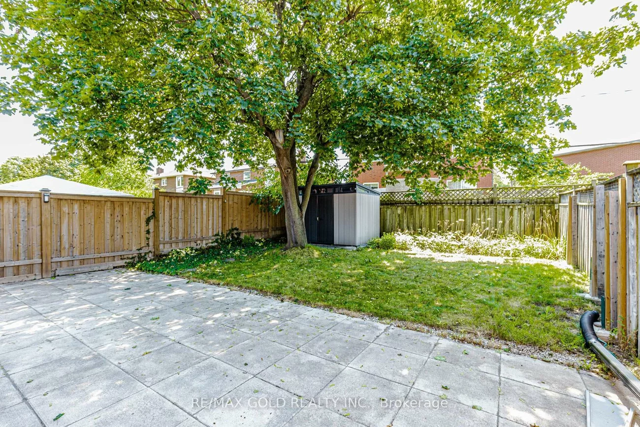45, Grange, Northwood Park, Brampton