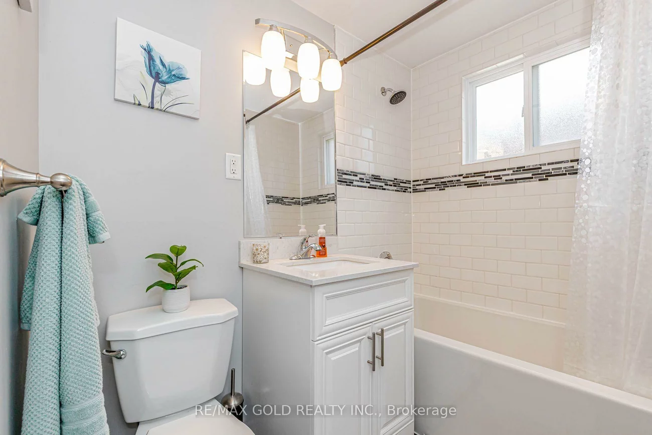 45, Grange, Northwood Park, Brampton