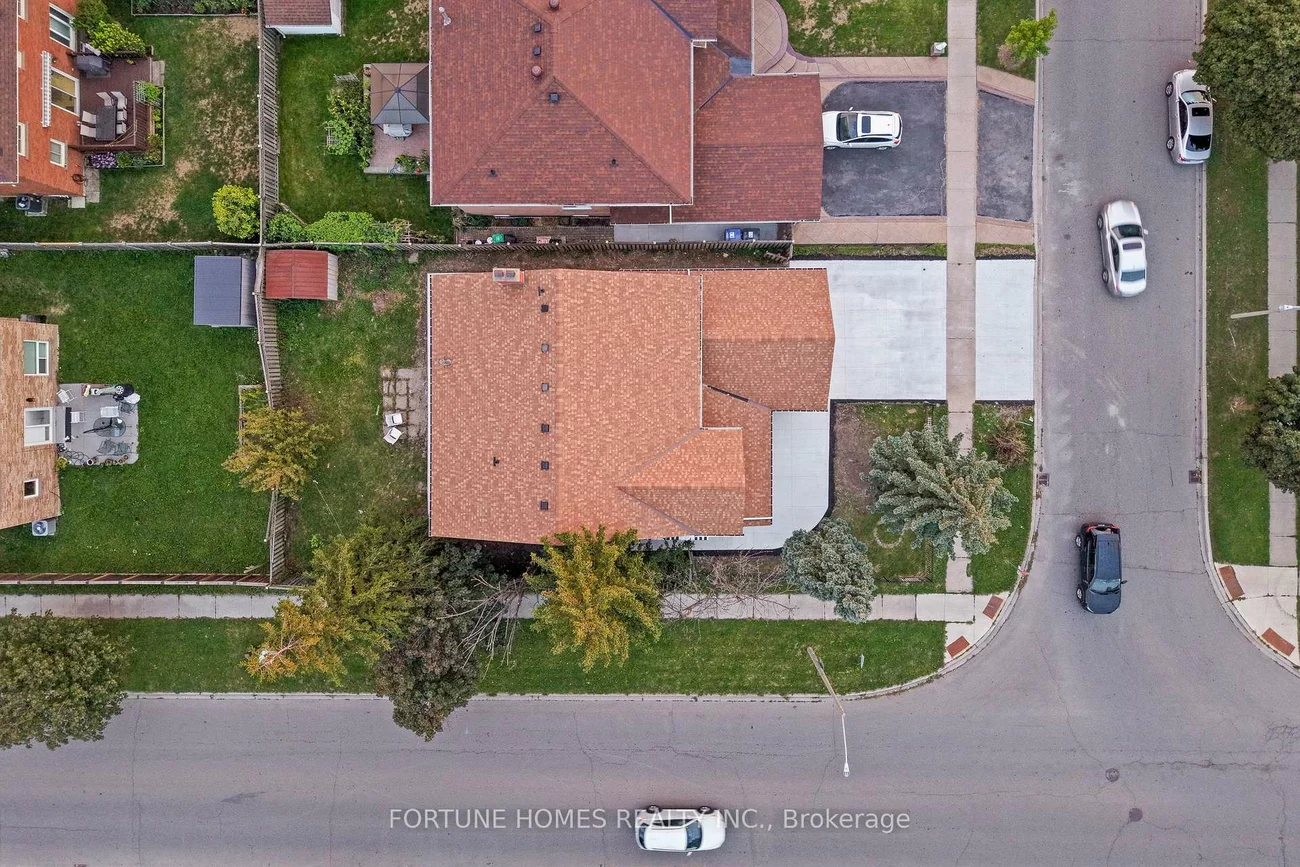 1, Ortona, Fletcher's Creek South, Brampton
