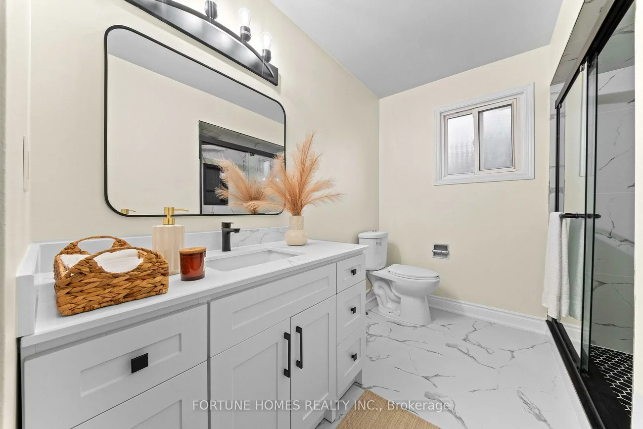 1, Ortona, Fletcher's Creek South, Brampton