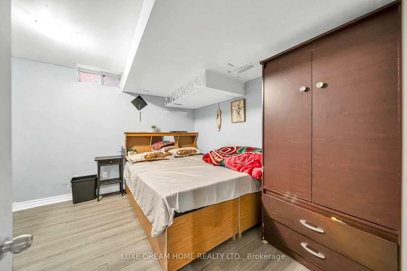 16, Powell, Sandringham-Wellington, Brampton