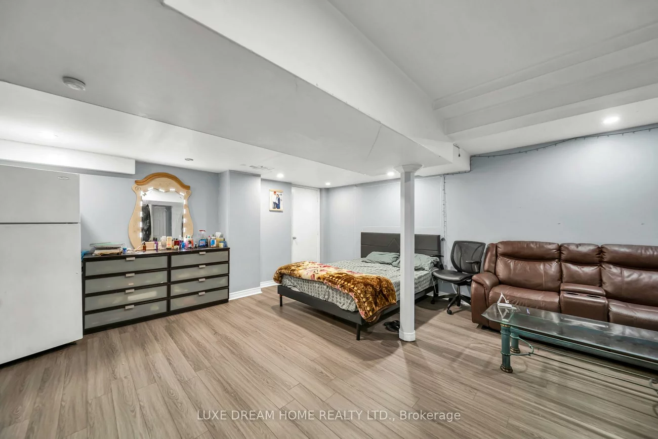 16, Powell, Sandringham-Wellington, Brampton