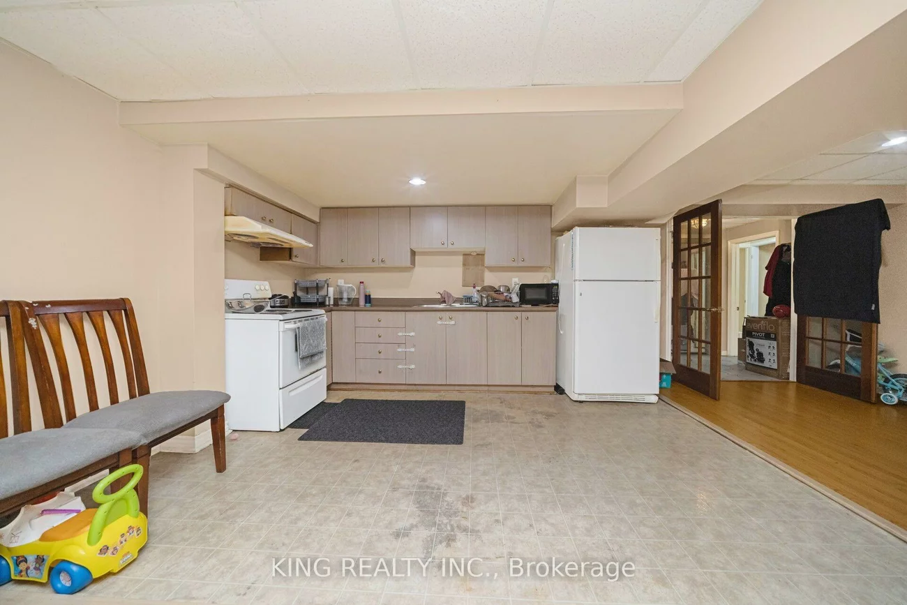 52, Leeward, Westgate, Brampton