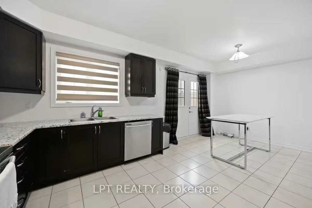 341, Remembrance, Northwest Brampton, Brampton
