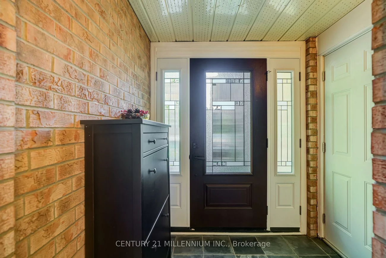 31, Mansfield, Central Park, Brampton