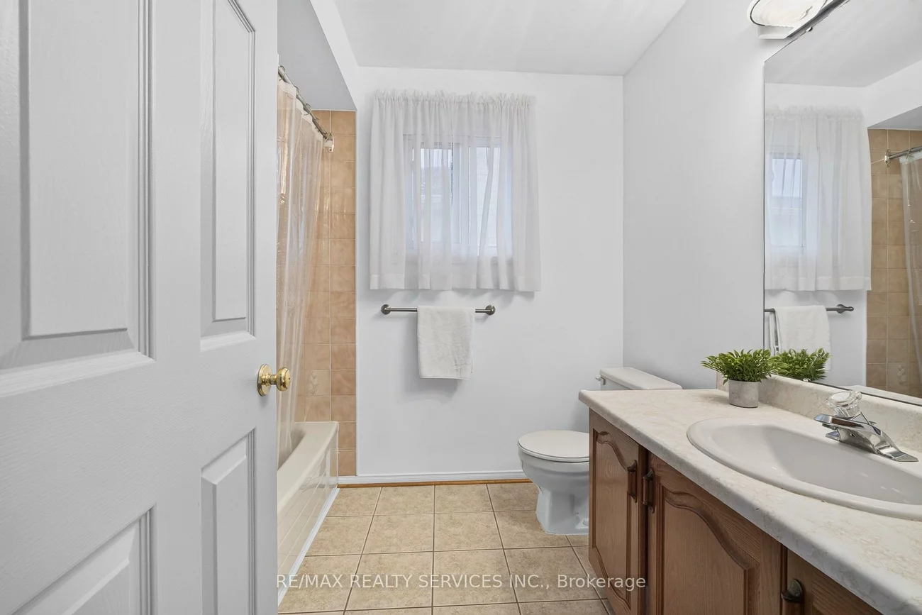 30, Nasmith, Westgate, Brampton