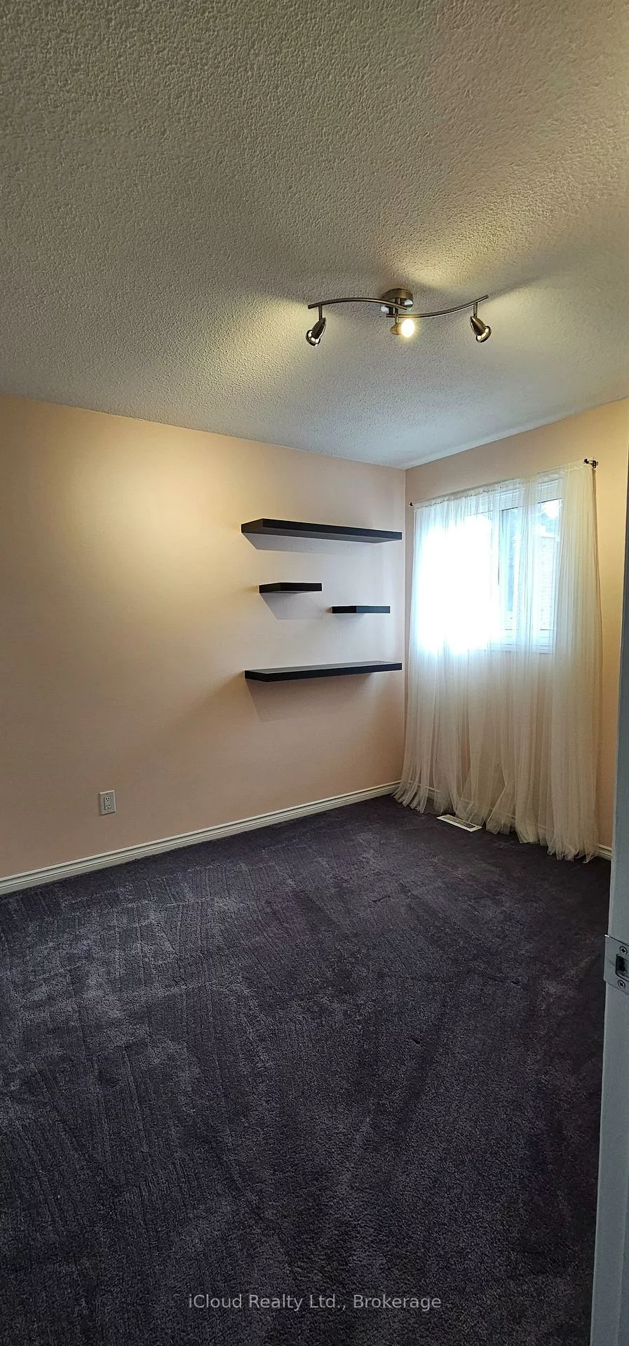 12, Simmons, Madoc, Brampton