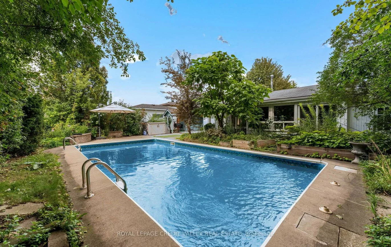 34, Abbey, Brampton East, Brampton