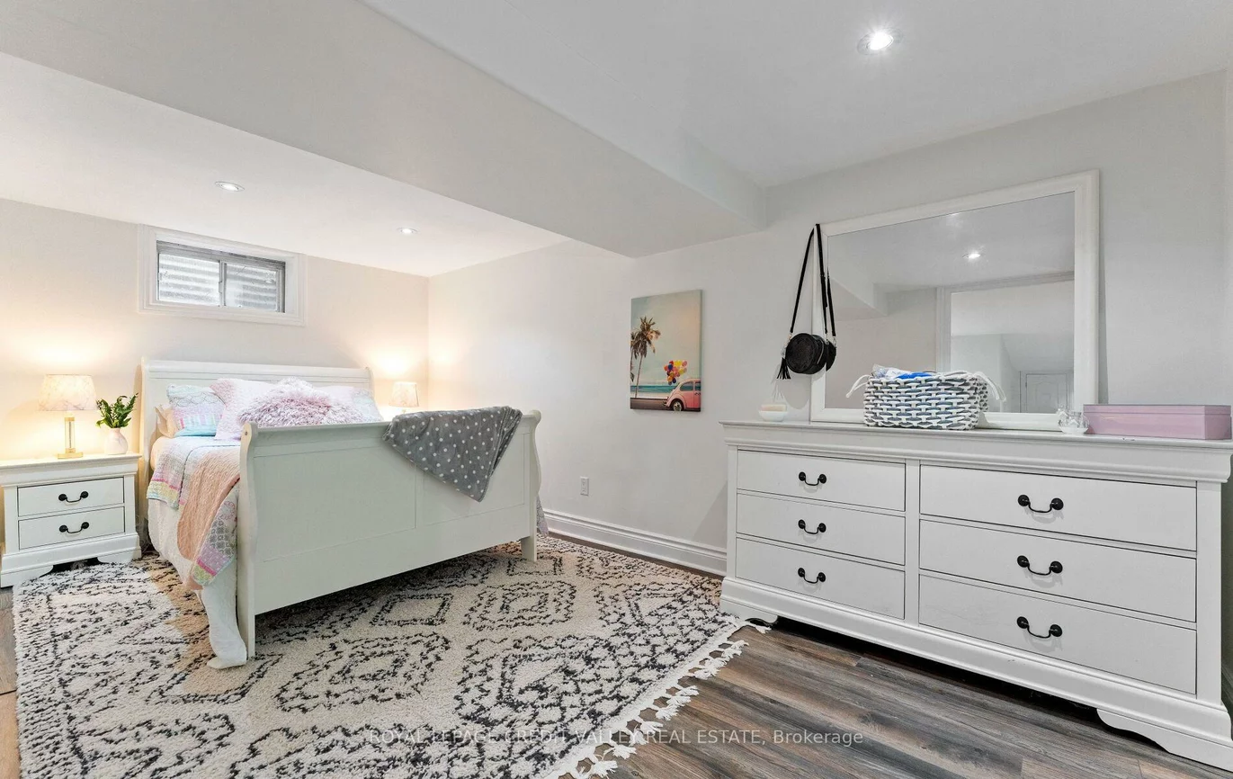 34, Abbey, Brampton East, Brampton