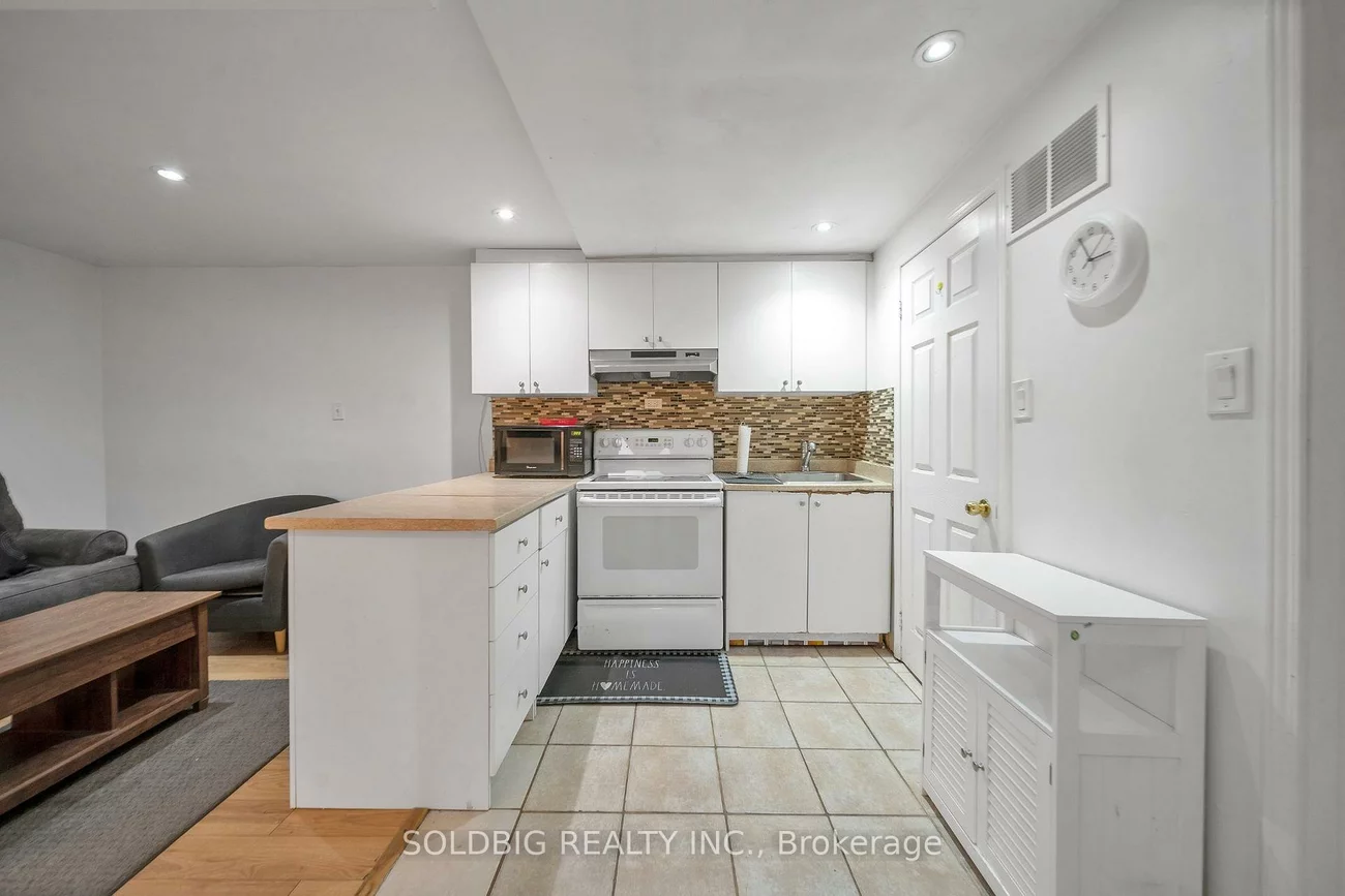 76, Banting, Fletcher's West, Brampton
