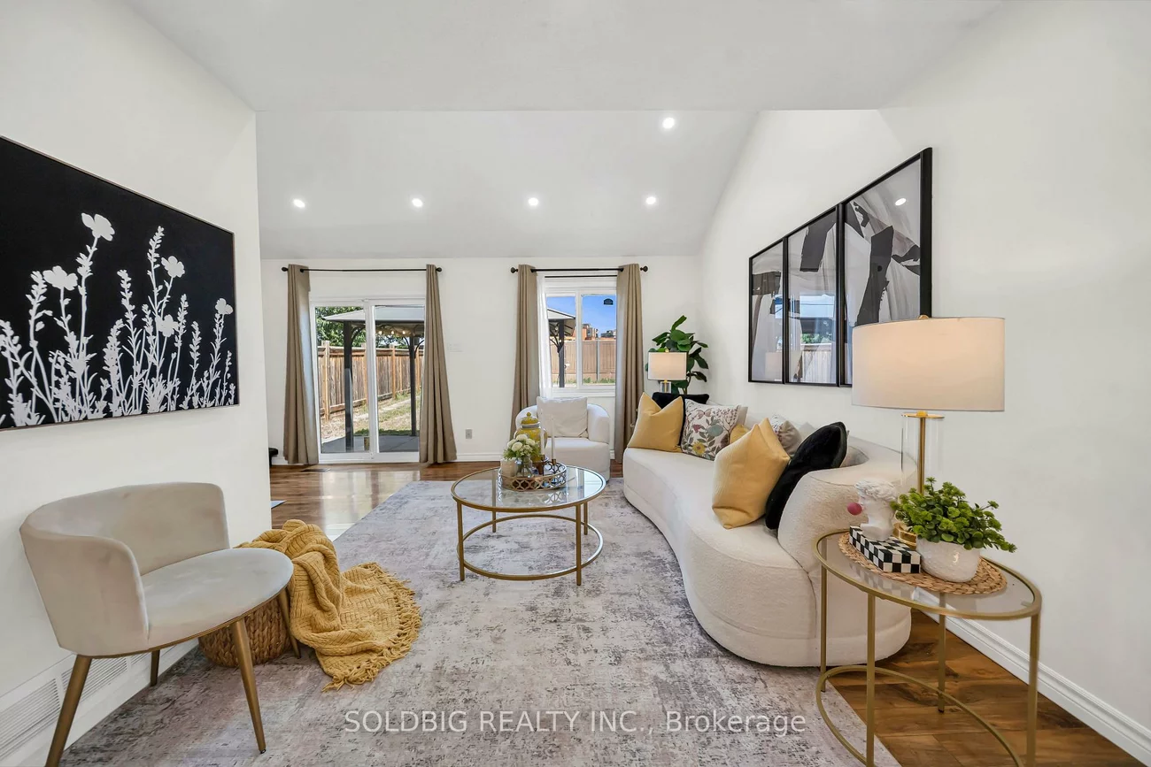 76, Banting, Fletcher's West, Brampton