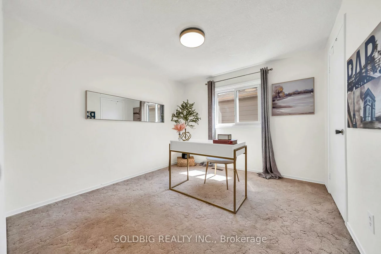 76, Banting, Fletcher's West, Brampton