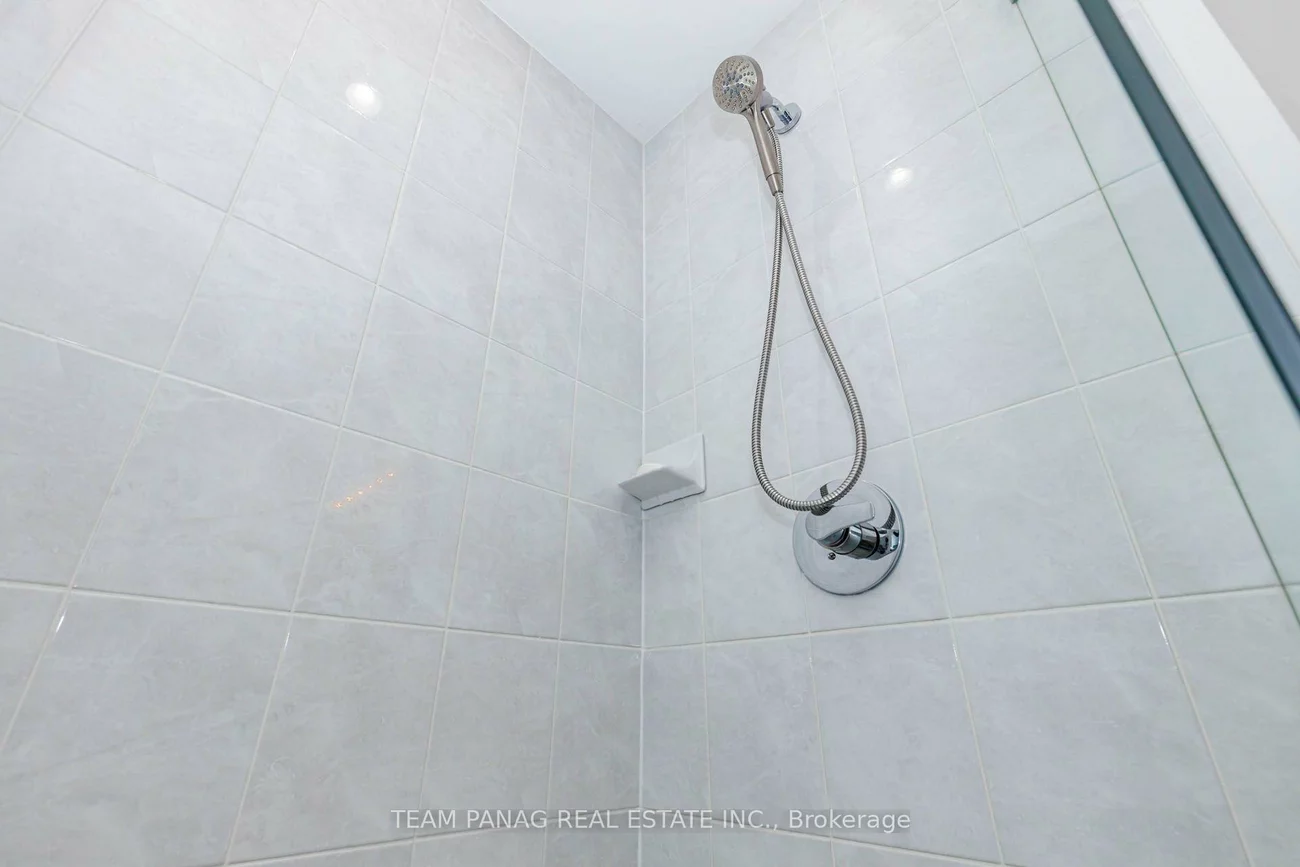 9, Faye, Bram East, Brampton