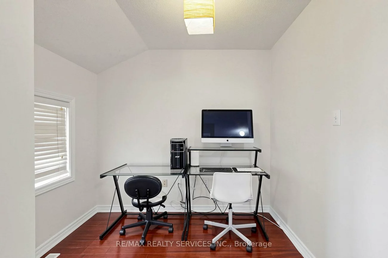 50, Rocky Point, Madoc, Brampton