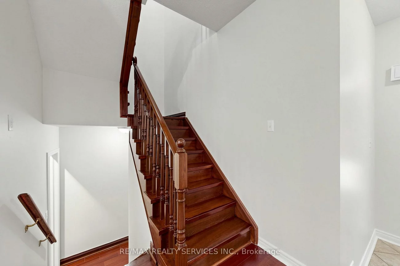 50, Rocky Point, Madoc, Brampton