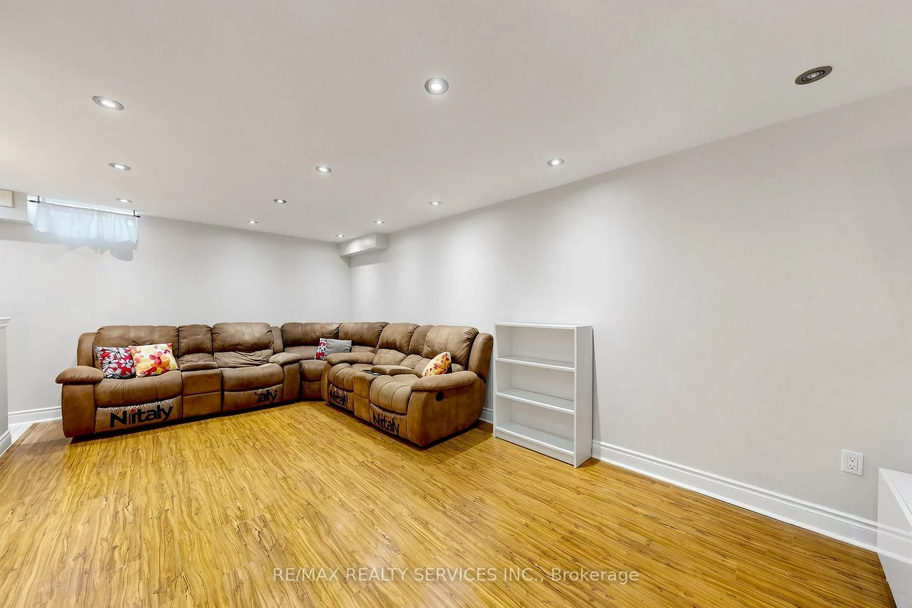 50, Rocky Point, Madoc, Brampton