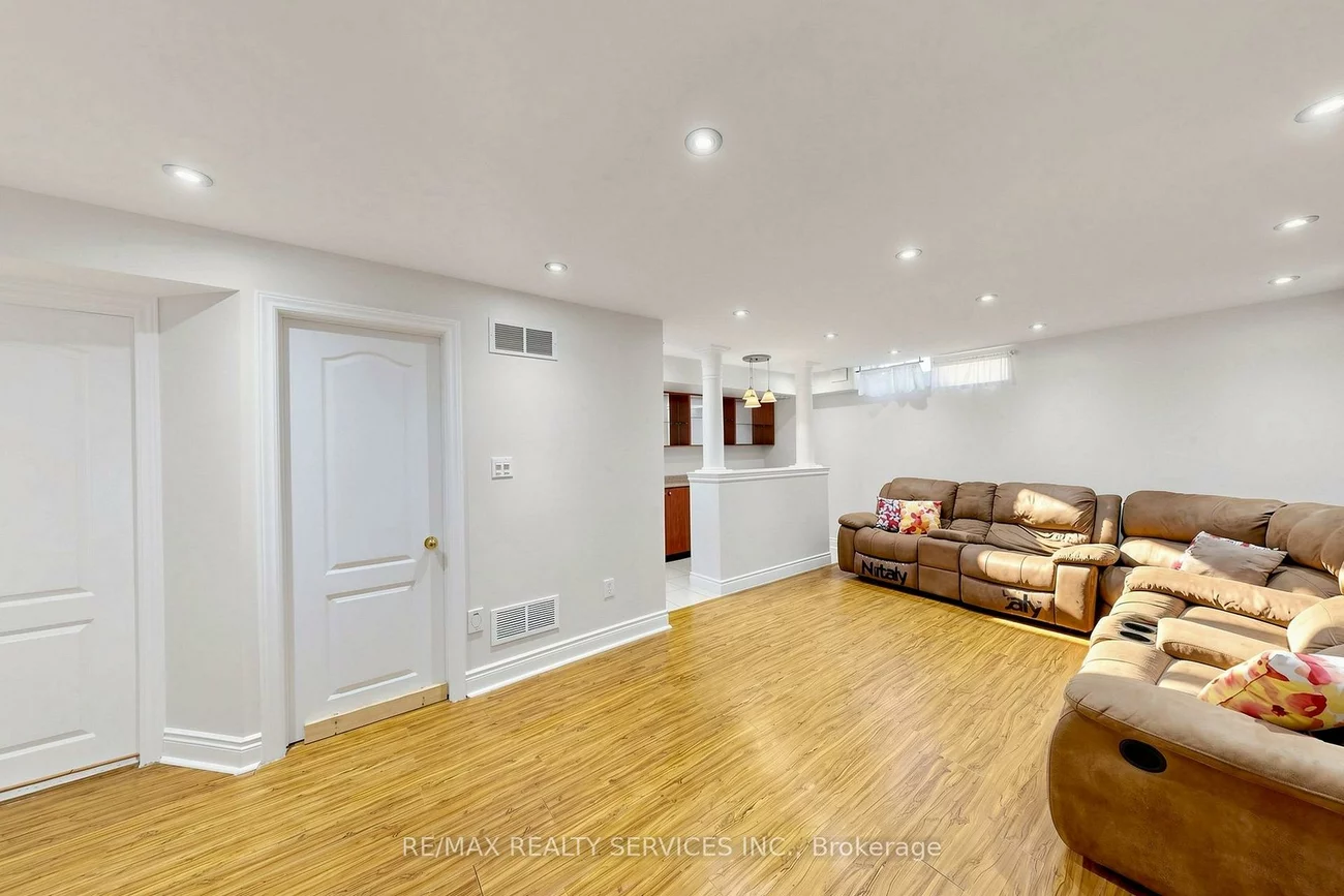 50, Rocky Point, Madoc, Brampton