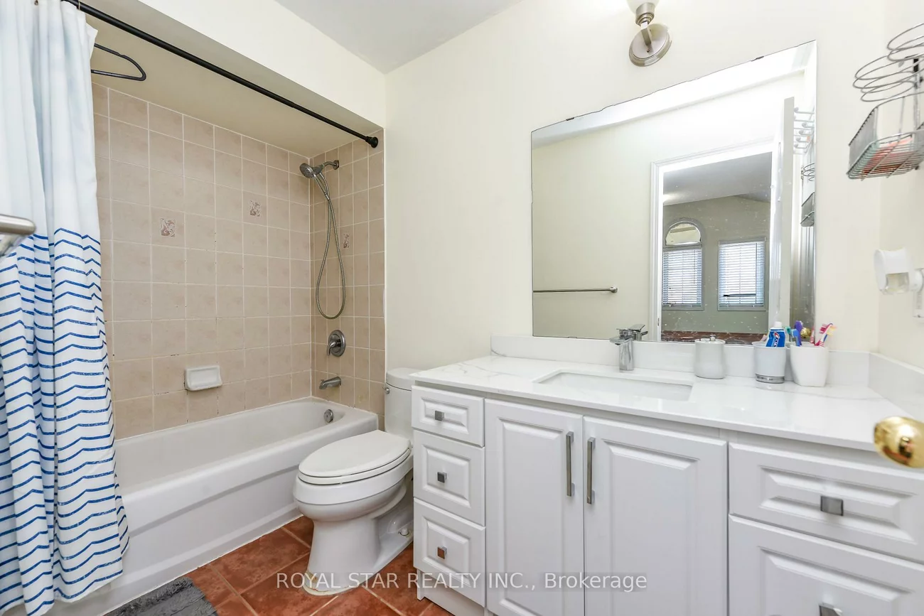 33, Coppermill, Northwest Sandalwood Parkway, Brampton