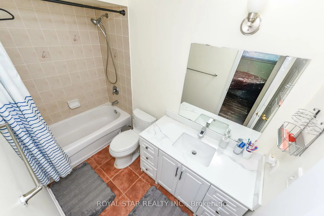 33, Coppermill, Northwest Sandalwood Parkway, Brampton