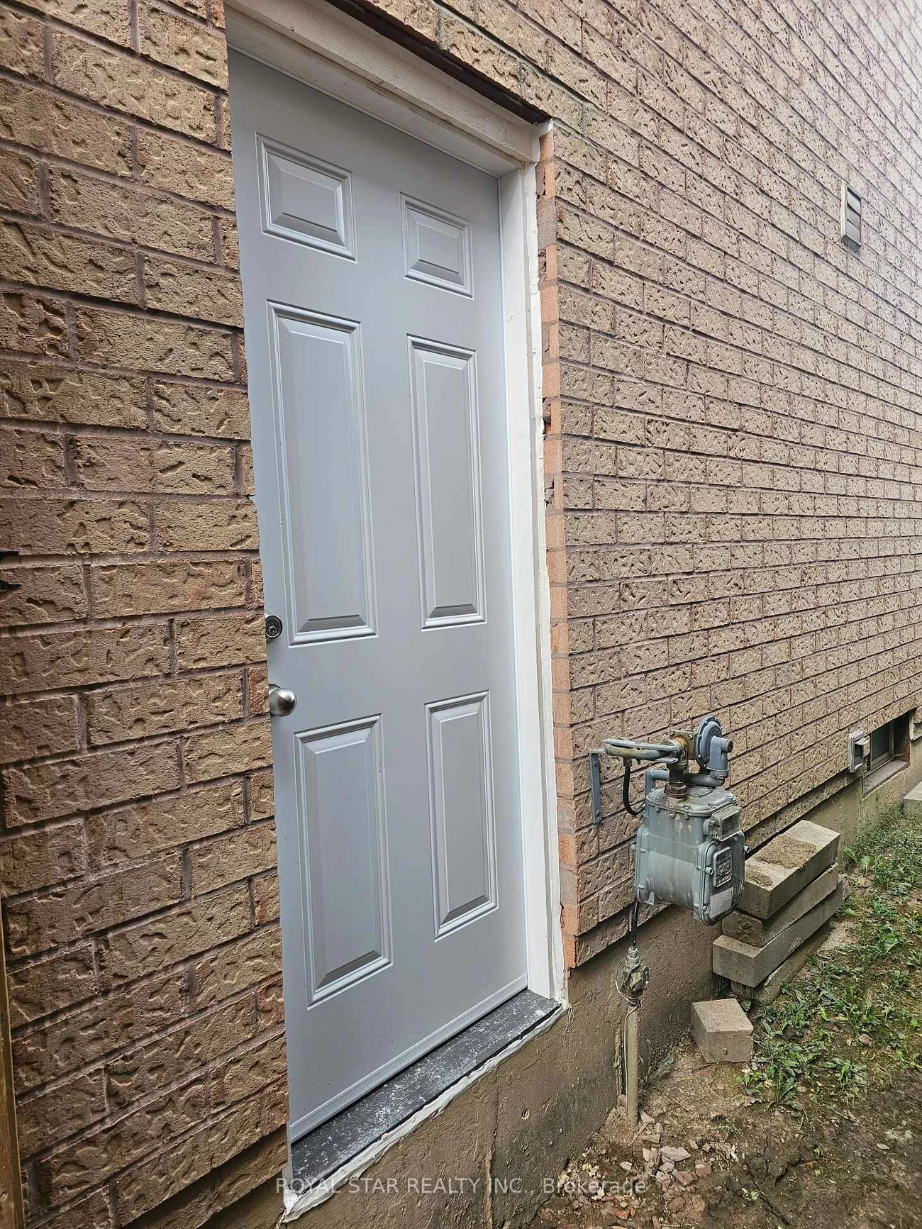 33, Coppermill, Northwest Sandalwood Parkway, Brampton