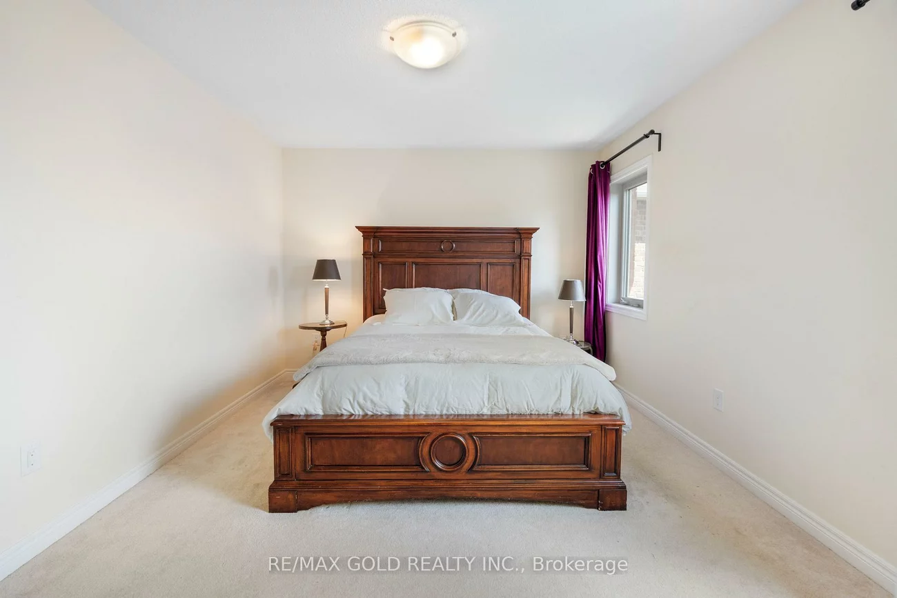 15, Antibes, Credit Valley, Brampton