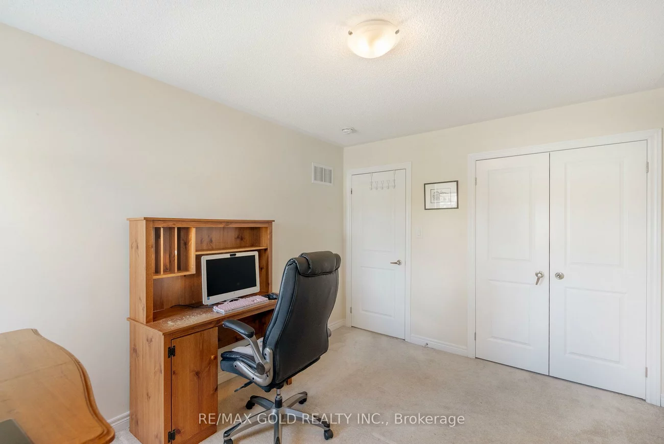 15, Antibes, Credit Valley, Brampton