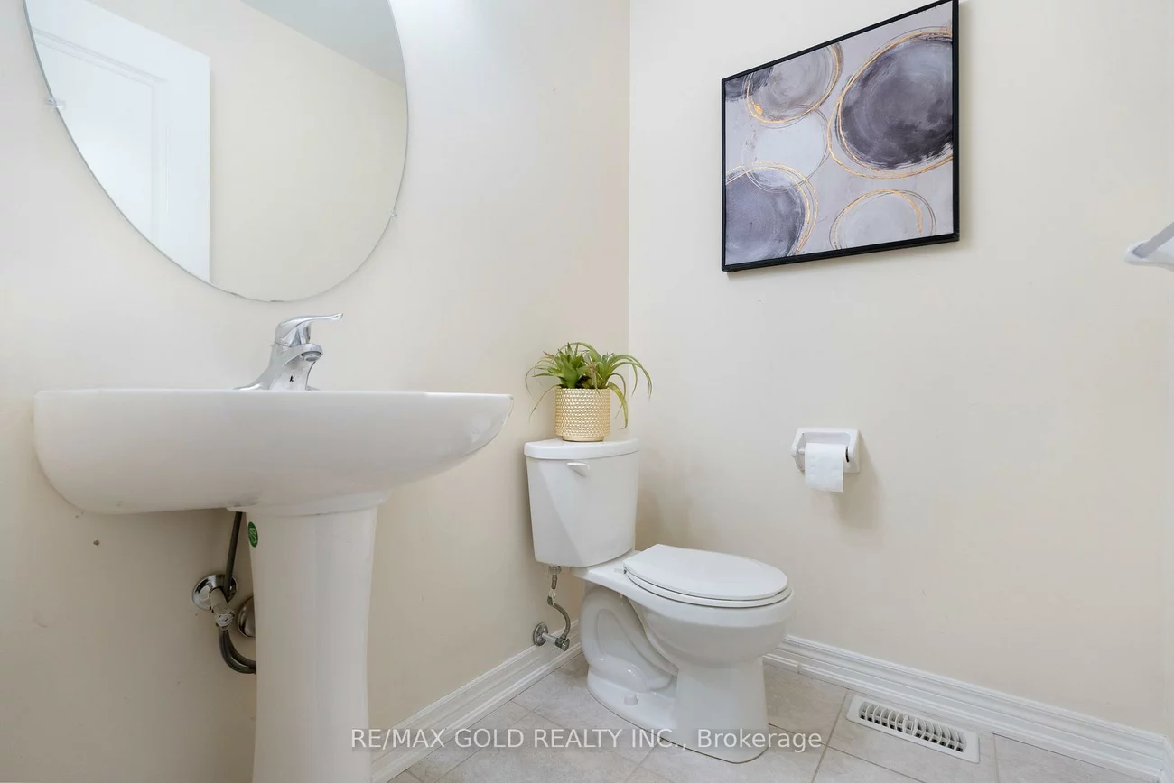 15, Antibes, Credit Valley, Brampton
