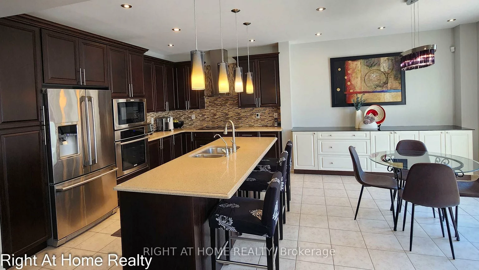 22, Bluffmeadow, Bram East, Brampton