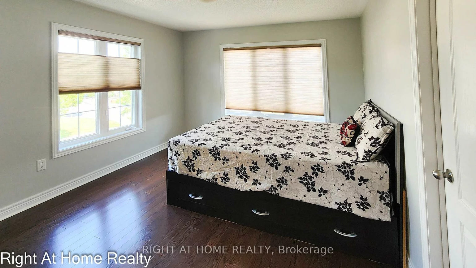 22, Bluffmeadow, Bram East, Brampton
