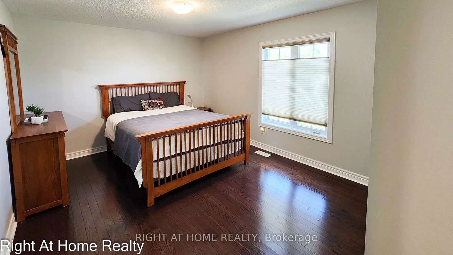 22, Bluffmeadow, Bram East, Brampton