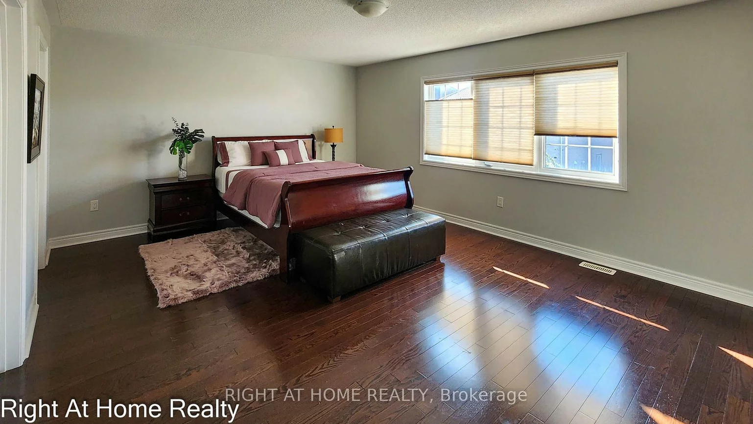 22, Bluffmeadow, Bram East, Brampton