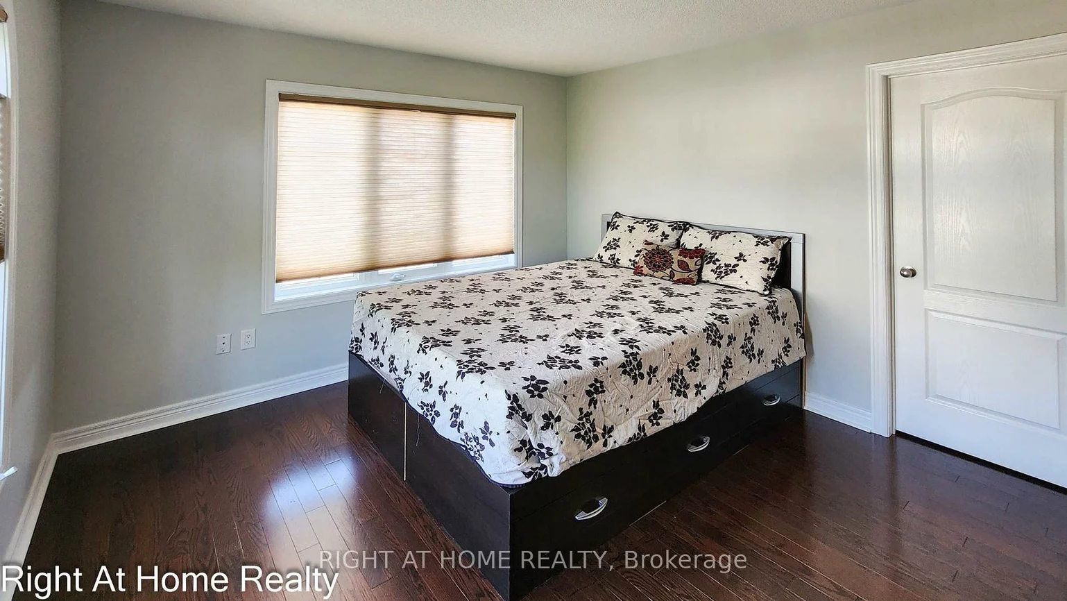 22, Bluffmeadow, Bram East, Brampton
