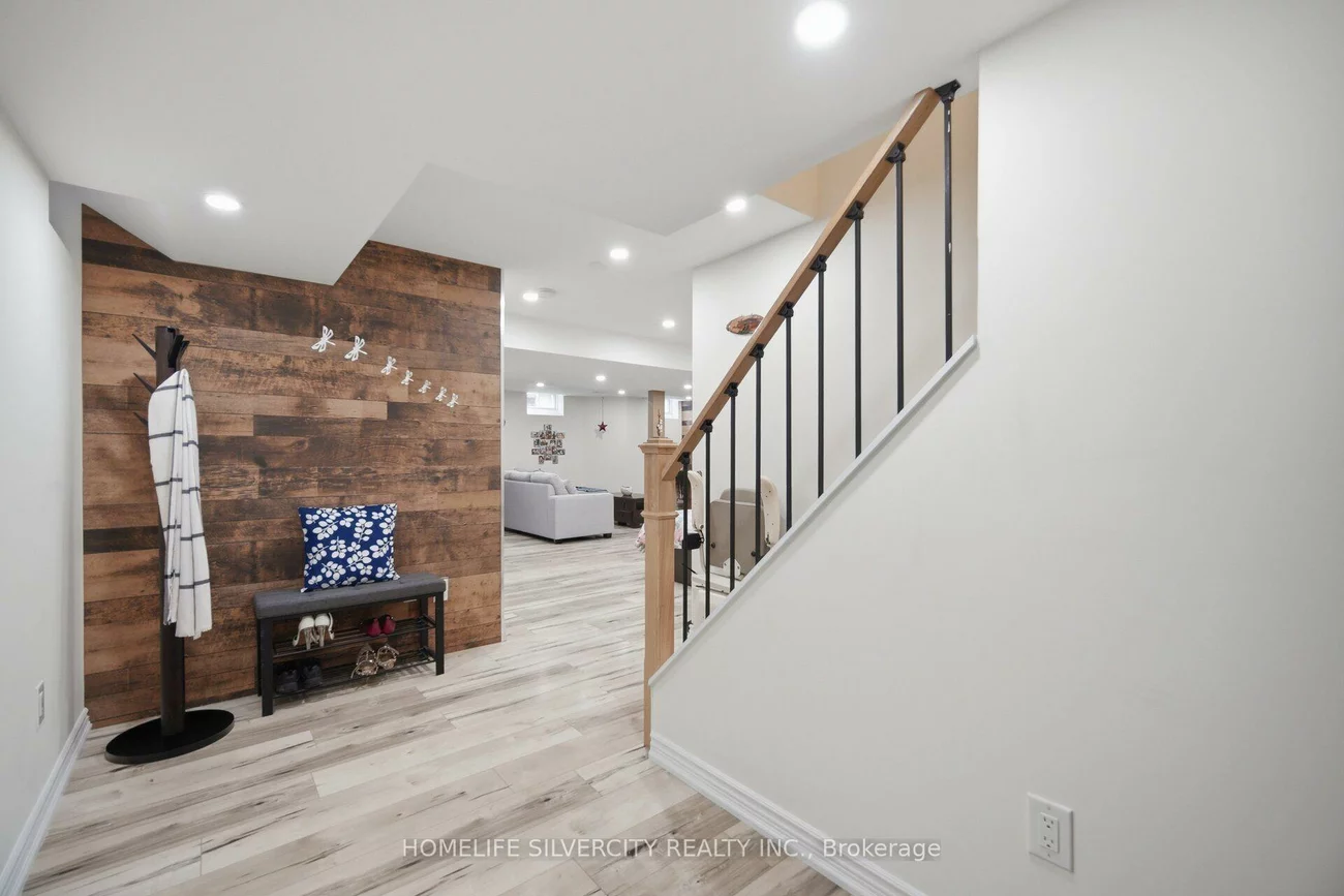 11, Swales, Sandringham-Wellington, Brampton