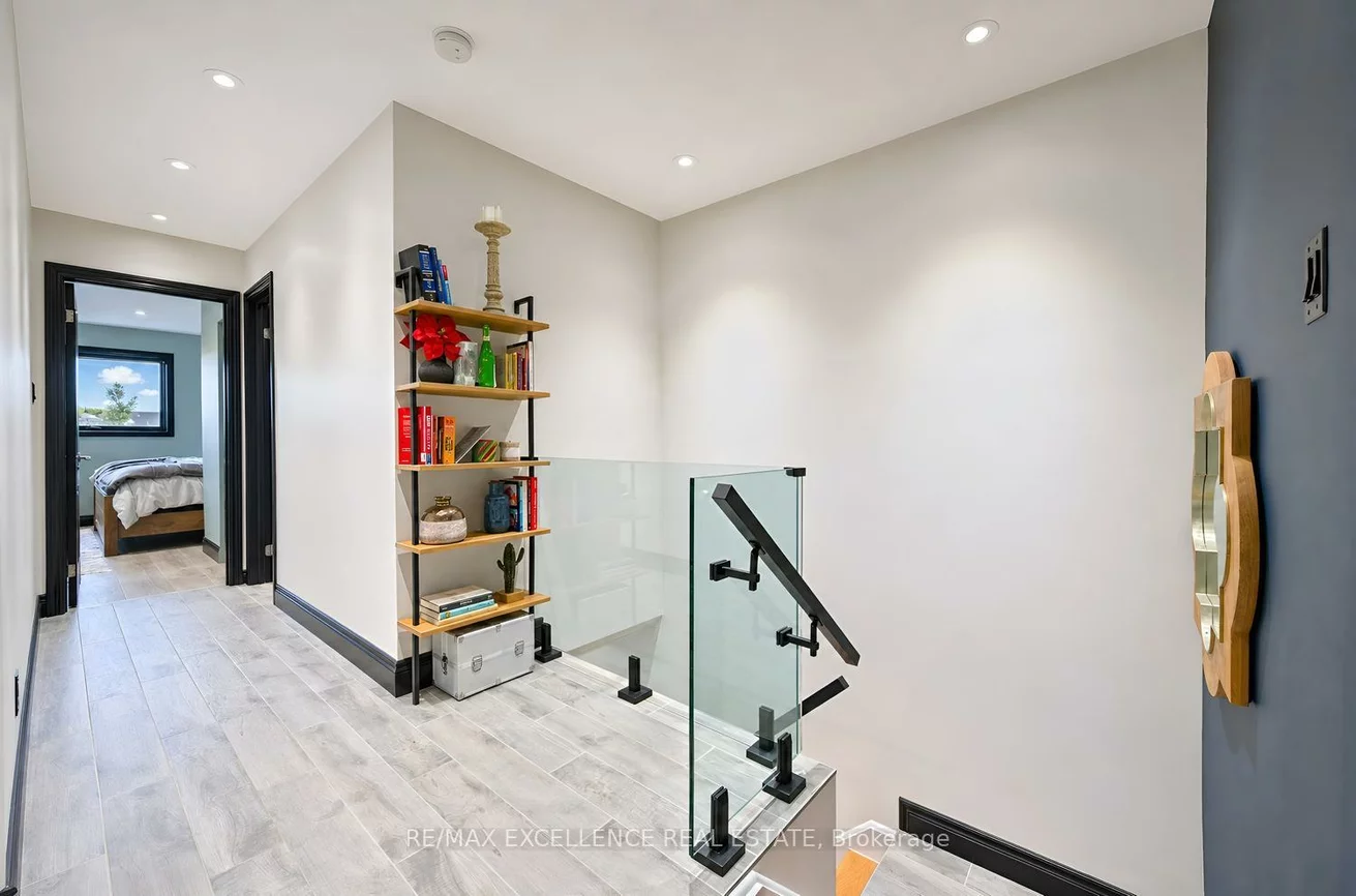 20, Manett, Brampton West, Brampton