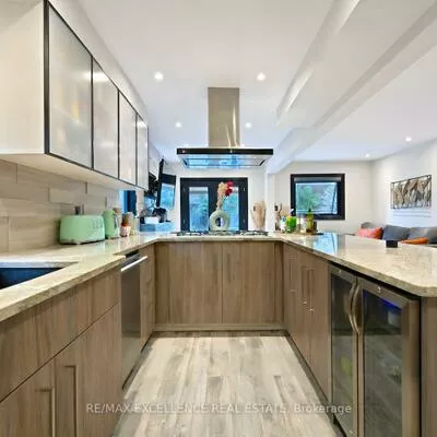20, Manett, Brampton West, Brampton